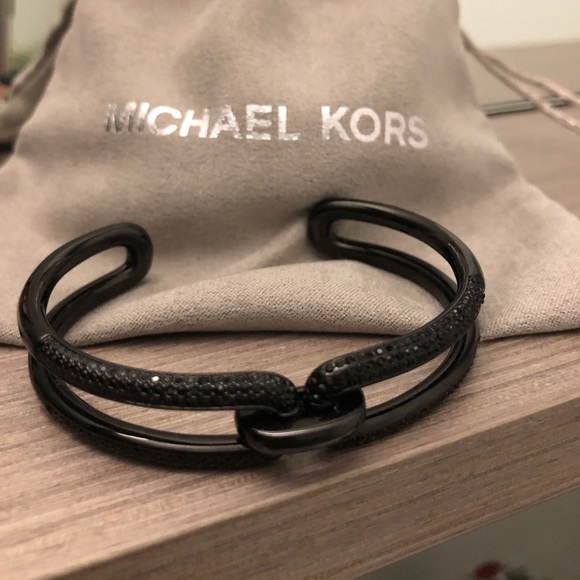 Michael Korda Bracelet - Picture 2 of 3